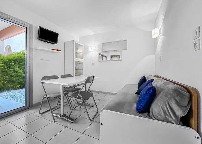 Les Feeries Du Cap アグド